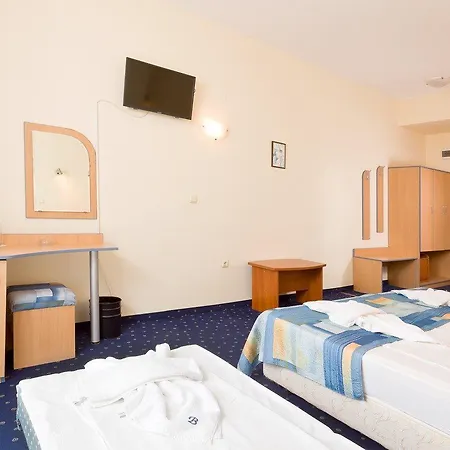 Готель Blue Sky - & Parking