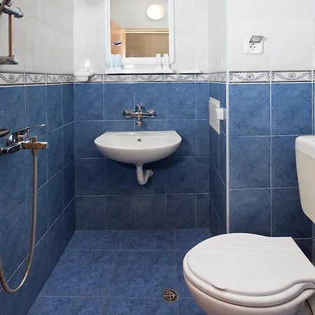 Blue Sky - & Parking Hotel 3*