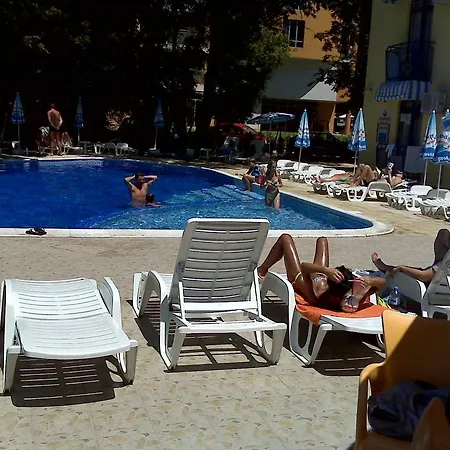 Blue Sky - & Parking Hotel 3*