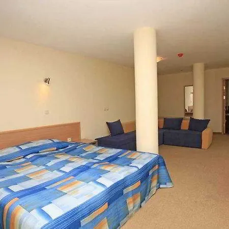 Готель Blue Sky - & Parking