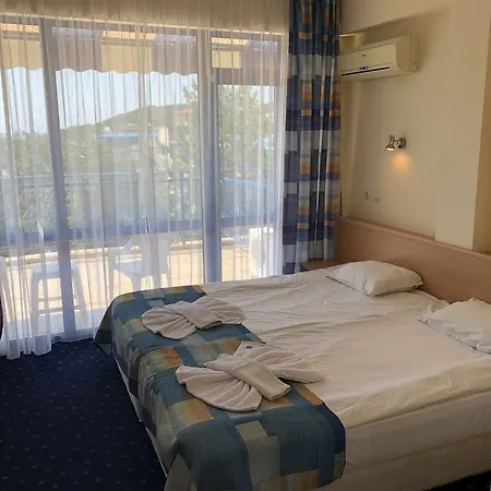 Blue Sky - & Parking