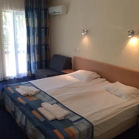 Готель Blue Sky - & Parking