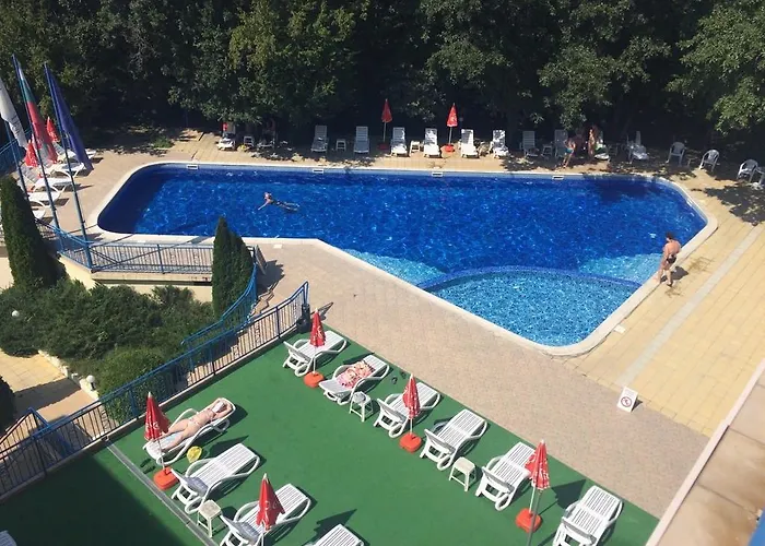 Hotel Blue Sky - & Parking