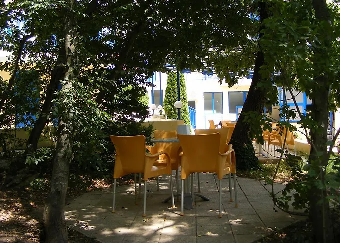 Blue Sky - & Parking Goldstrand