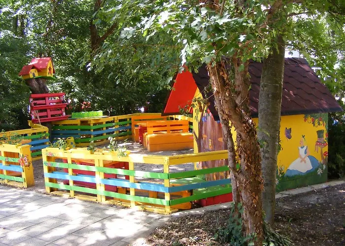 Hotel Blue Sky - & Parking Goldstrand