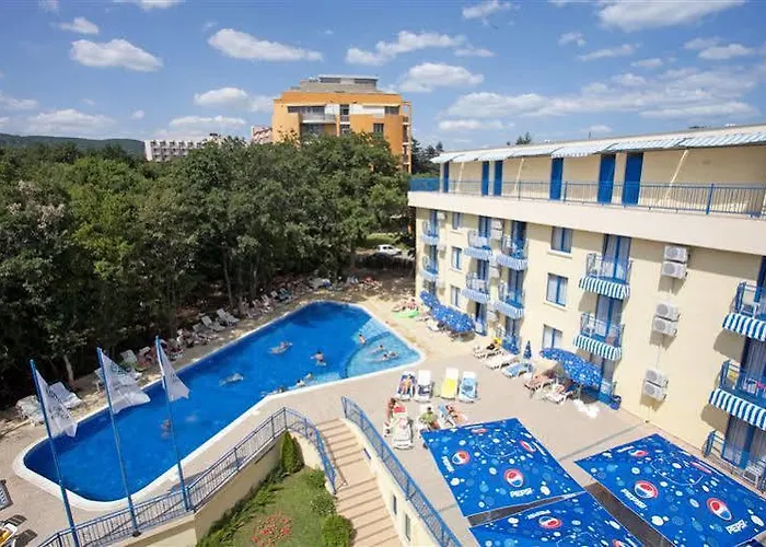 Hotel Blue Sky - & Parking