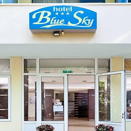 Blue Sky - & Parking Goldstrand