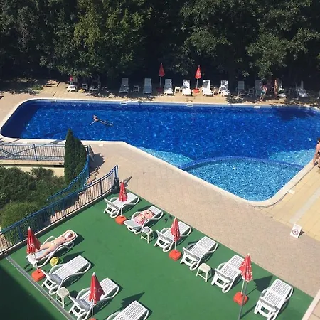 Hotell Blue Sky - & Parking