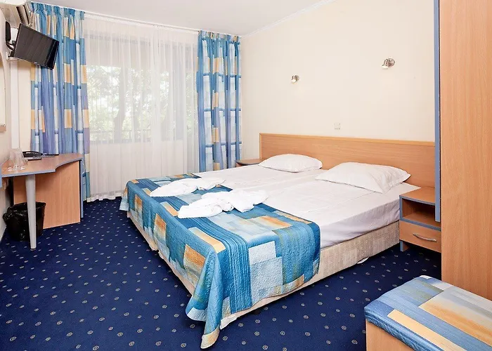 Blue Sky - & Parking