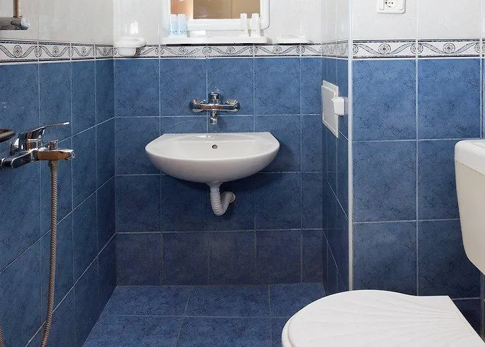 Blue Sky - & Parking Hotel 3*