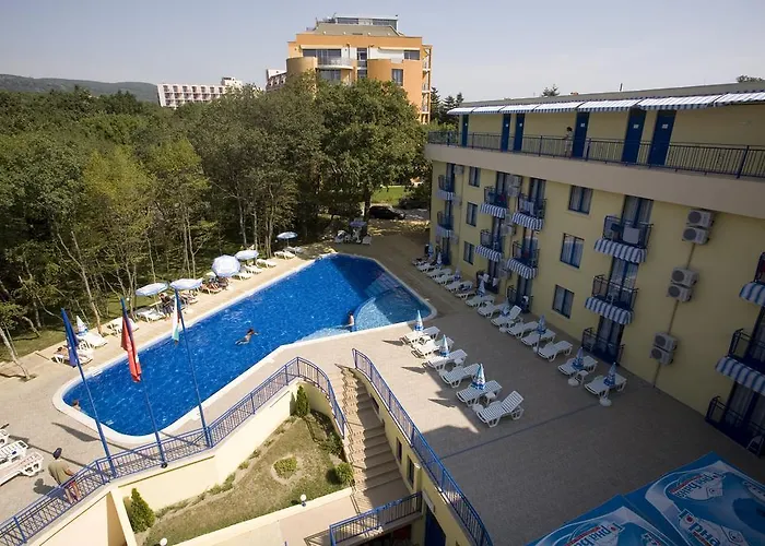 Blue Sky - & Parking Hotel 3*