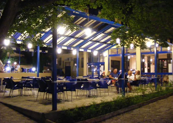 Hotel Blue Sky - & Parking